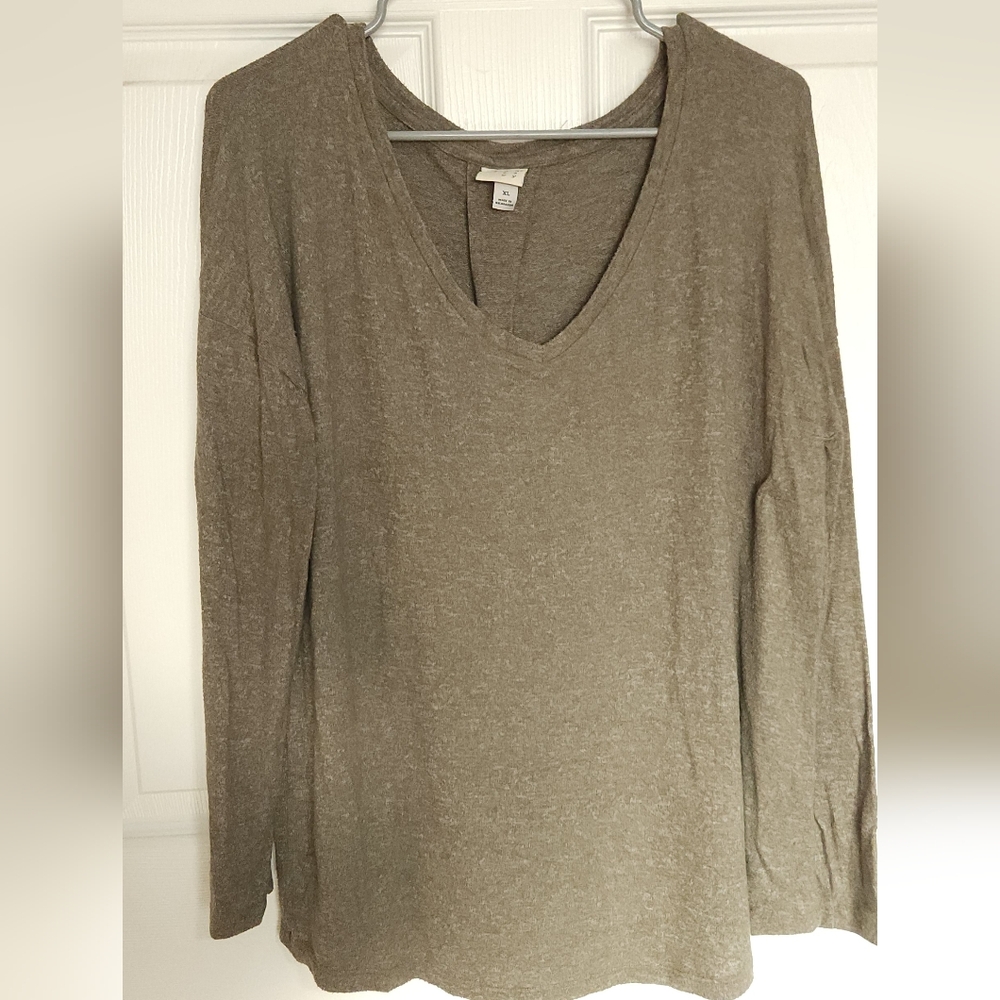 Green long sleeve